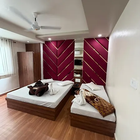 Hotel Royal Suites-3
